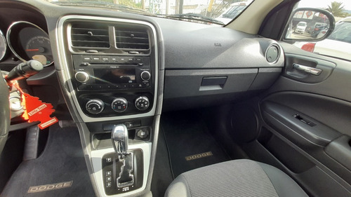 Imagen 15 de 19 de Dodge Caliber Sxt 2.0 At