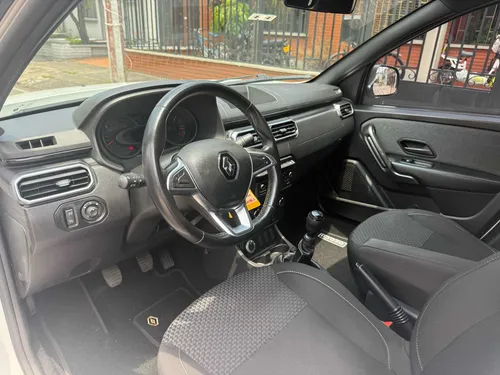 Renault Duster Oroch 1.3 turbo Intens 4x4 mecanica