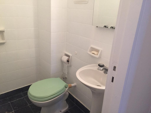 Piso En Venta 4 Ambientes - Miramar Frente Al Mar Y Peatonal
