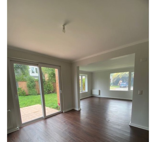 Excelente Casa En Condominio Cerrado Sector Puertas Alcalá.
