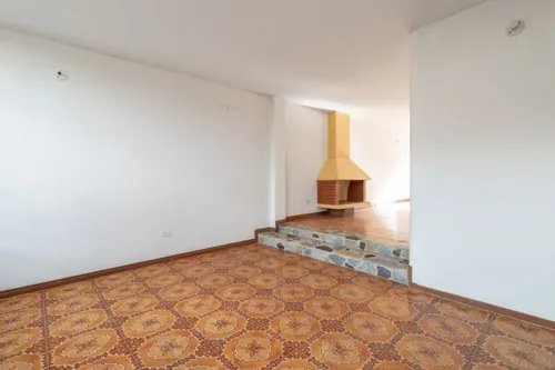 Casa En Venta En La Esmeralda. Cod V15539