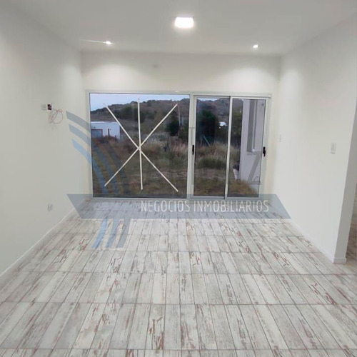 Se Vende Moderna Propiedad A Estrenar Estilo Minimalista En Monte Hermoso.