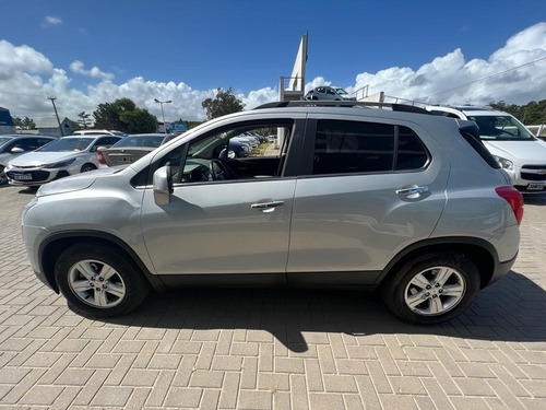 Imagen 4 de 15 de Chevrolet Tracker 1.8 Ltz Awd At 140cv Gdr