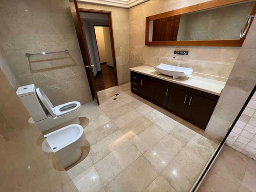 Imagen 8 de 16 de Alquilo Apto 360m2 5h/6b/4p Clns.de Valle Arriba 9868