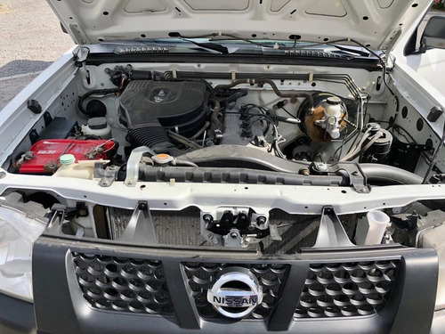 Imagen 10 de 12 de Nissan Np300 2014 Caja Seca Tm