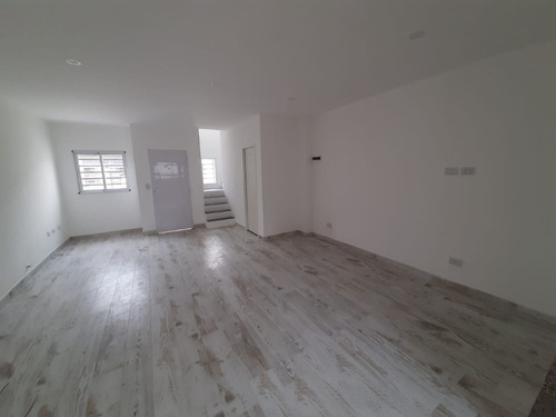 Imagen 4 de 14 de Duplex En Venta En Ituzaingo Norte