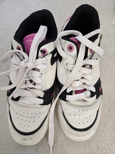 Zapatillas 47 Street Modelo Willa Nro35 (Usado)