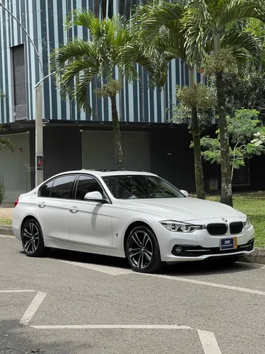 Bmw 330e Híbrido 2.0 Turbo Automático