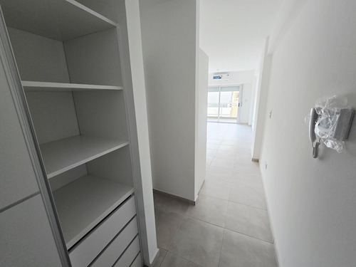 Alquiler Monoambiente Con Balcón En Caseros 3f Clamaco