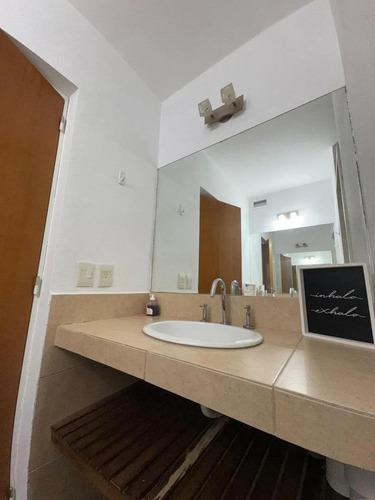 Casa En Alquiler - Moderna C/ Quincho, Pileta, Jardín Y Cochera Para 4 Autos - Campos De Alvarez