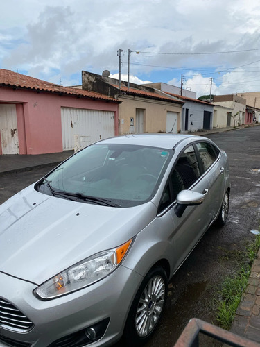 Ford Fiesta 1.6 TITANIUM HATCH 16V FLEX 4P AUTOMÁTICO