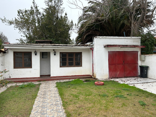 Acogedora Casa Sólida De Un Piso, Excelente Sector De Ñuñoa
