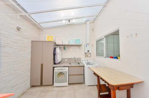 Sobrado - Residencial - 932021