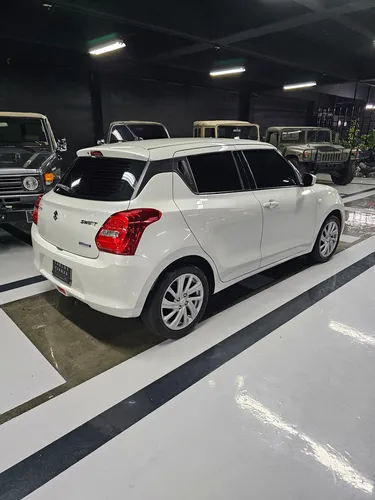 Suzuki Swift 1.2 Hybrid 2Wd