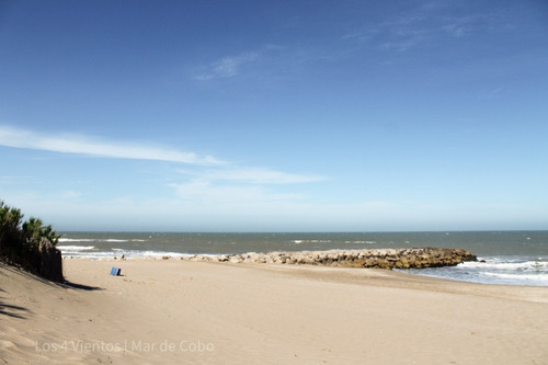 Dos Casas Frente Al Mar De Cobo Amplios Ambientes, Para 6 Y 5 Personas