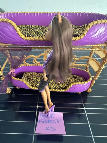 Set Monster High Pijamada Draculaura Clawdeen Cleo Frankie (Usado)