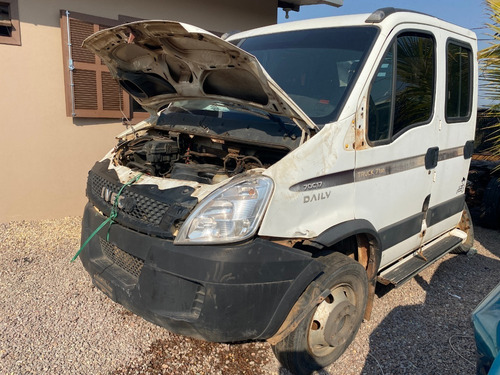 Iveco Daily 70c17 3.0 16v Cd 2016 *para Retirada De Peças*