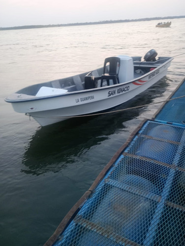 Lancha Tracker Vikingo 600 Base 1 Con Consola
