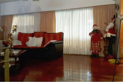 Casa 5 Ambientes - Terreno U.s.a.b. 2 Saavedra Dot