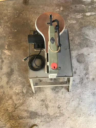 Sierra Caladora De Mesa 110v (Usado)