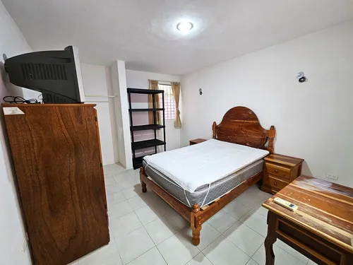 Casa En Renta De 1 Planta Con 3 Recámaras, Amueblada En Ciudad Caucel