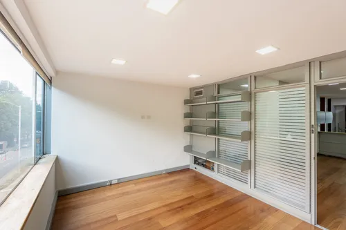 Oficina En Arriendo/venta En Chico Norte. Cod A1105064