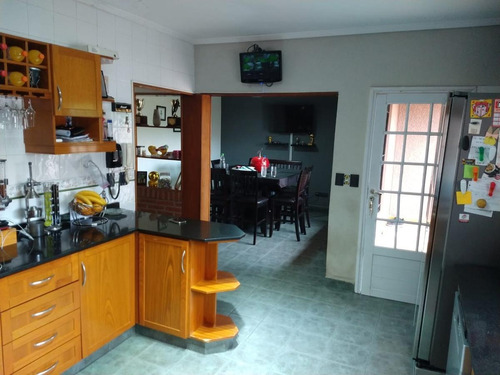 Imagen 23 de 24 de Chalet 4 Ambientes Con Quincho Y Fondo Libre
