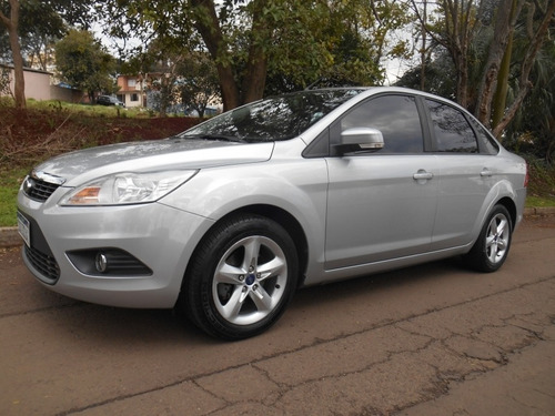 Imagem 1 de 15 de Focus Sedan 2.0 Flex 4p Aut.