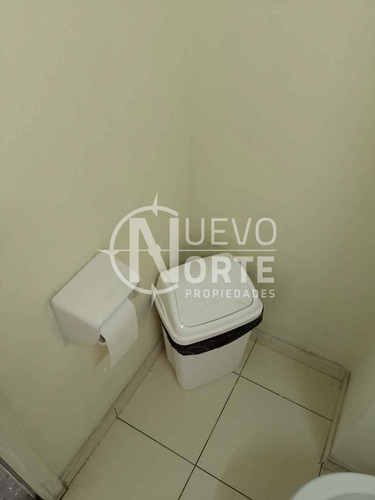 Imagen 4 de 12 de Oficina Funcional Con Excelente Ubicación.