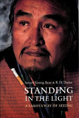 Libro Standing In The Light - Severt Young Bear