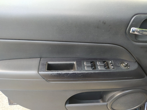Imagen 7 de 15 de Jeep Patriot 2014 2.4 Sport Cvt
