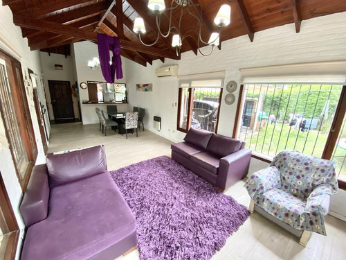 Casa De 3 Dormitorios Con Pileta Y Parrillero - Aldea - Fisherton