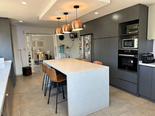 Hermosa Parcela Con 2 Casas En Venta De 5d 3b En Quillota