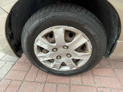 Peugeot 207 1.4 Xr Flex 3p