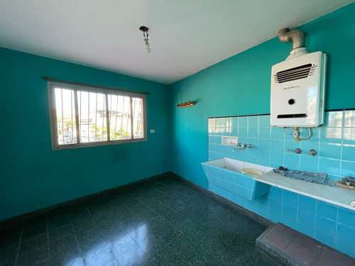 Imagen 21 de 22 de Gran Casa 4 Amb Con Patio Y Terraza A La Venta Ubicado En Nueva Pompeya, Capital Federal, Buenos Aires