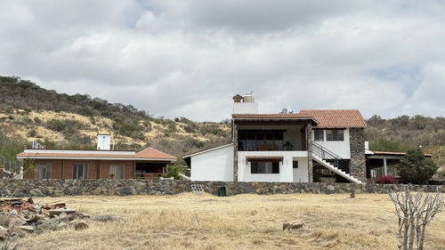 Quinta En Venta En La Presa De La Purísima Con 3 Cabañas