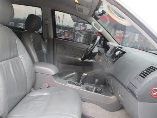 Toyota Hilux Srv 4x4 3000cc At Aa
