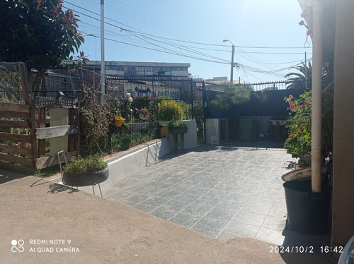 Casa En Venta Miraflores Alto Amplia Con Estacionamiento