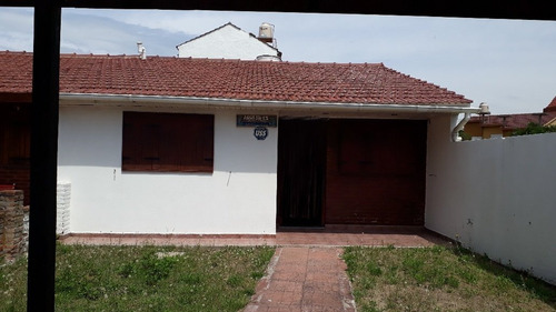 Imagen 2 de 8 de Nuevo Valor!! Chalet En Ph Frente Al Mar En Las Toninas