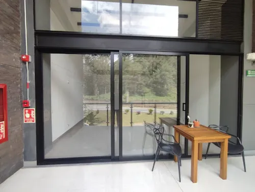 Locales En Arriendo Veredad Don Diego 643-8292436