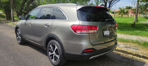 Imagen 3 de 15 de Kia Sorento Ex Pack V6