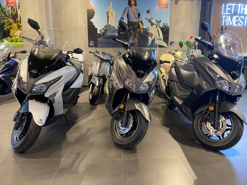 Kymco Xtown 250 No Scooter Yamaha Nmx Honda Pcx  Vespa