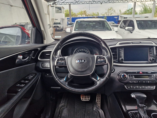 Kia Sorento 2.4 L4 SX 7 Pasajeros At