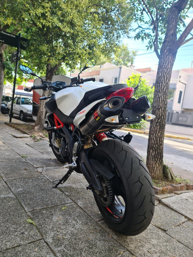 Imagen 16 de 16 de Aprilia Shiver 900 + Akrapovic