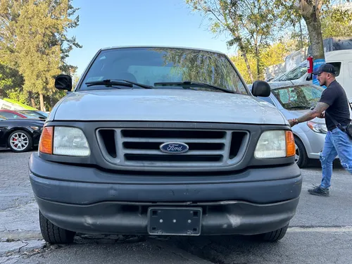 Ford F-150 4.2 Xl V6 Mt 2006