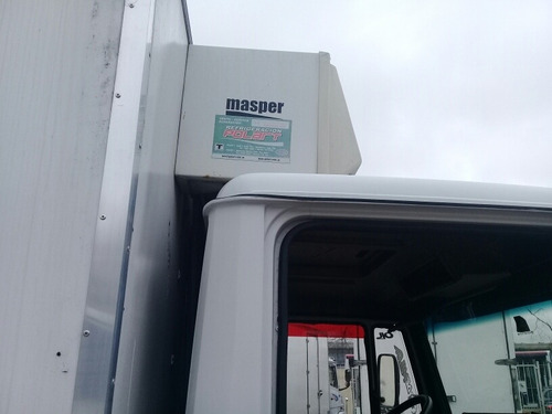 Imagen 7 de 13 de Mercedes Benz 710/2000 Con Furgon Termico Y Pala
