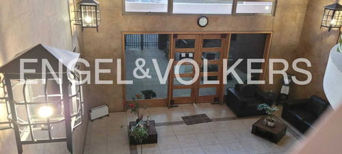 Venta De Moderno Departamento Con Excelente Ubicación