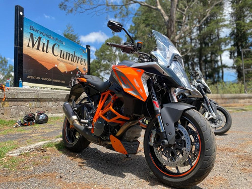 Super Duke Gt ... Única