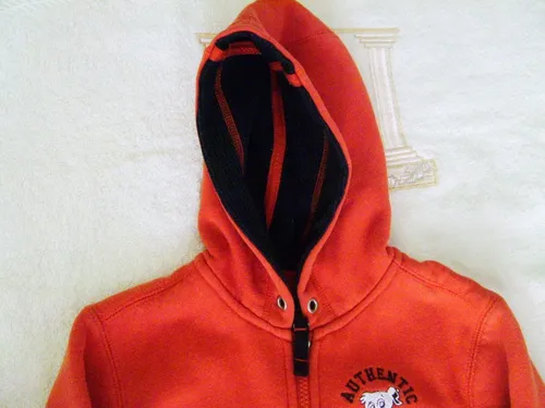 Chaqueta Con Capucha Para Niña (Usado)