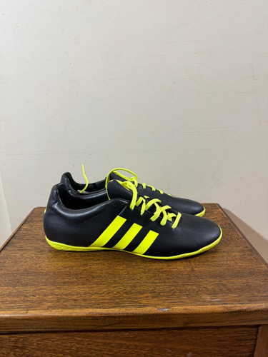 Botines Adidas Talle 39 (Usado)